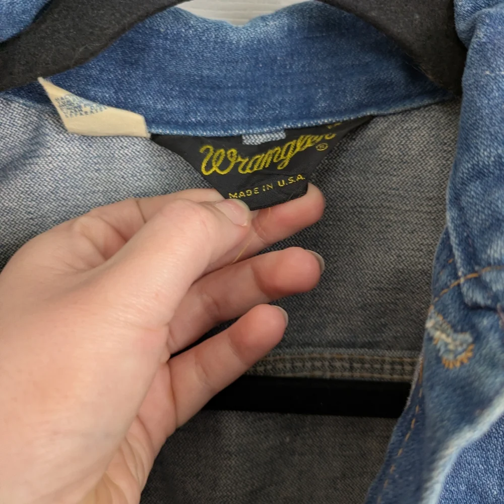 Vintage 60s-70s Wrangler Denim Jacket with Custom Painted Back - Picture 5 of 8